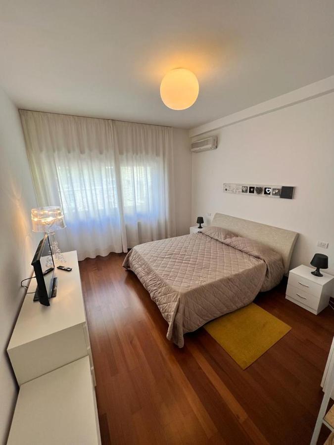 Piazza Italia Luxury Apartment Chianciano Terme Eksteriør billede